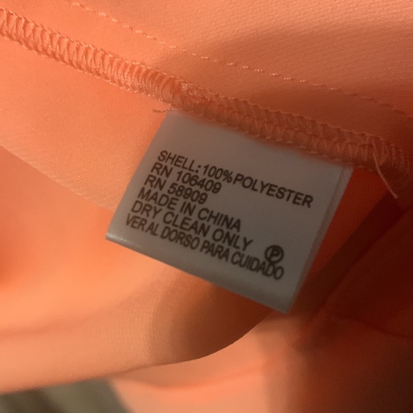 Super cute peach blouse - Picture 5 of 6